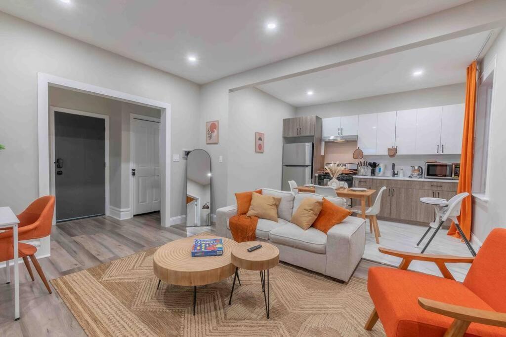 Pumpkin Premise By Airport, 5 Beds, Sleeps 8, Book 7 Days, Get 20 Percent Off Apartamento Newark