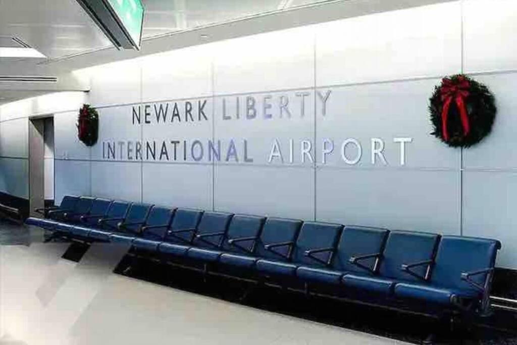 Pumpkin Premise By Airport, 5 Beds, Sleeps 8, Book 7 Days, Get 20 Percent Off Apartamento Newark