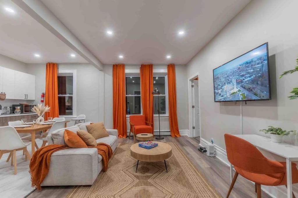 Pumpkin Premise By Airport, 5 Beds, Sleeps 8, Book 7 Days, Get 20 Percent Off Apartamento *